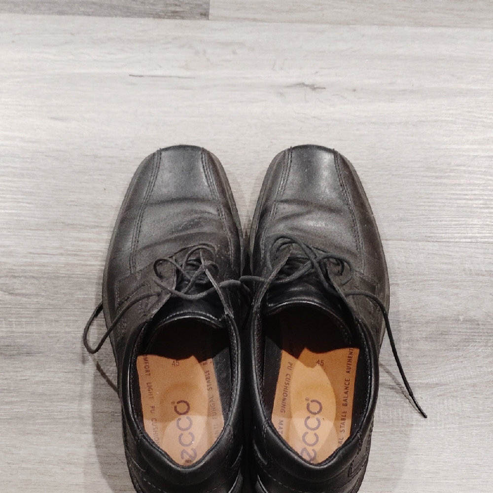 ECCO Men's Black Leather Shoes